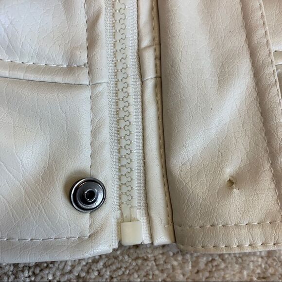 MOTO Cream faux leather hooded jacket size small - Picture 7 of 13